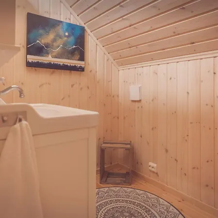 Vengsoy Rorbuer Ferienhaus