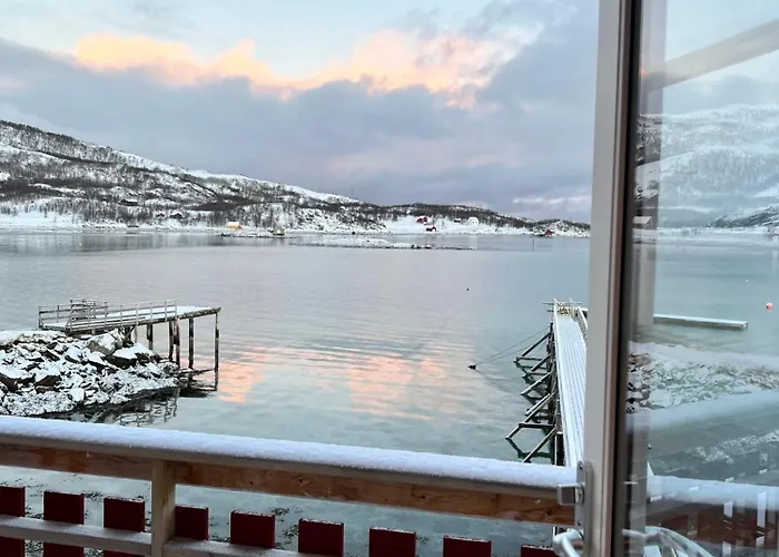 Vengsoy Rorbuer Дом отдыха *