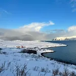 Vengsoy Rorbuer بيت للعطل Vengsoya